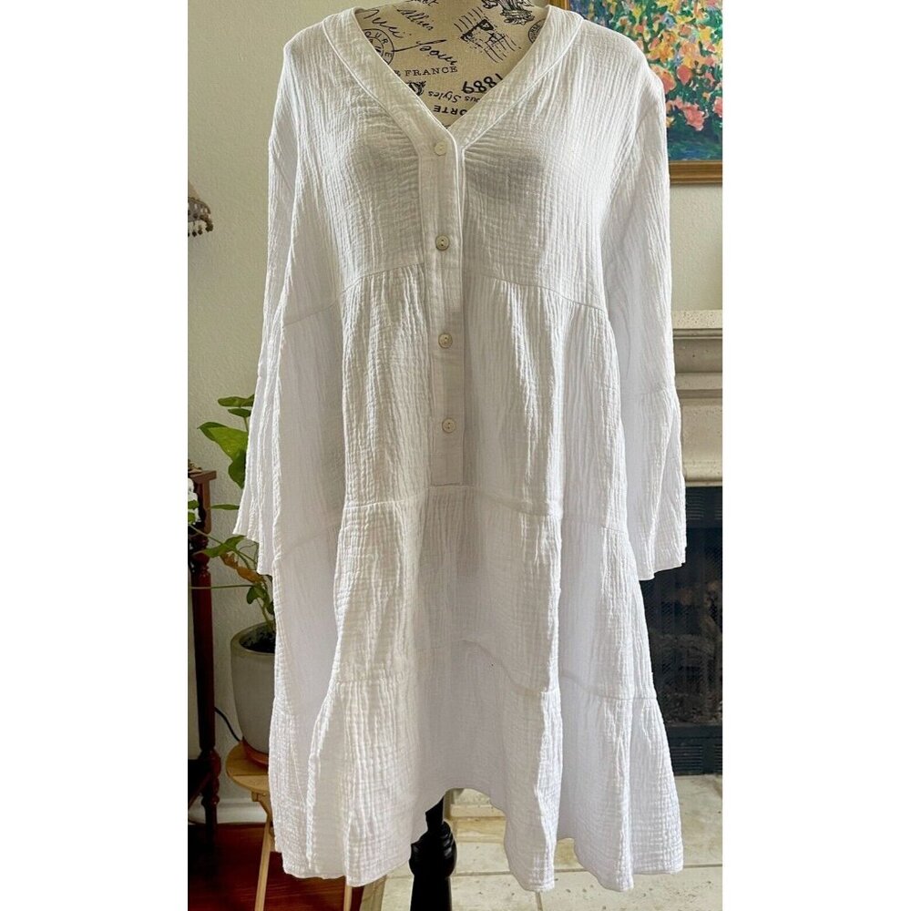 Women’s White Long Sleeve Button-Front Tiered Dress